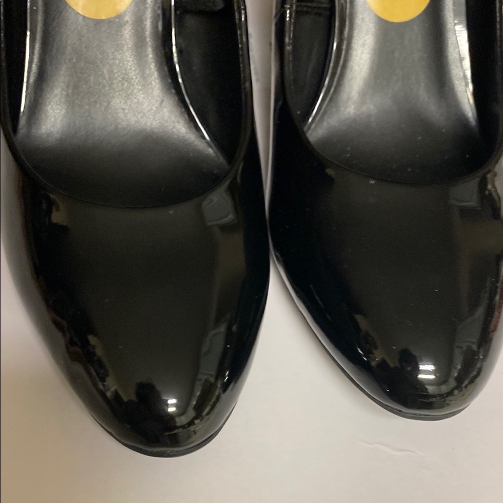 Nine West Black Women's Pumps - Picture 7 of 7